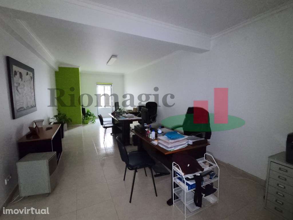 Escritório Centro de Rio Maior - Grande imagem: 2/10