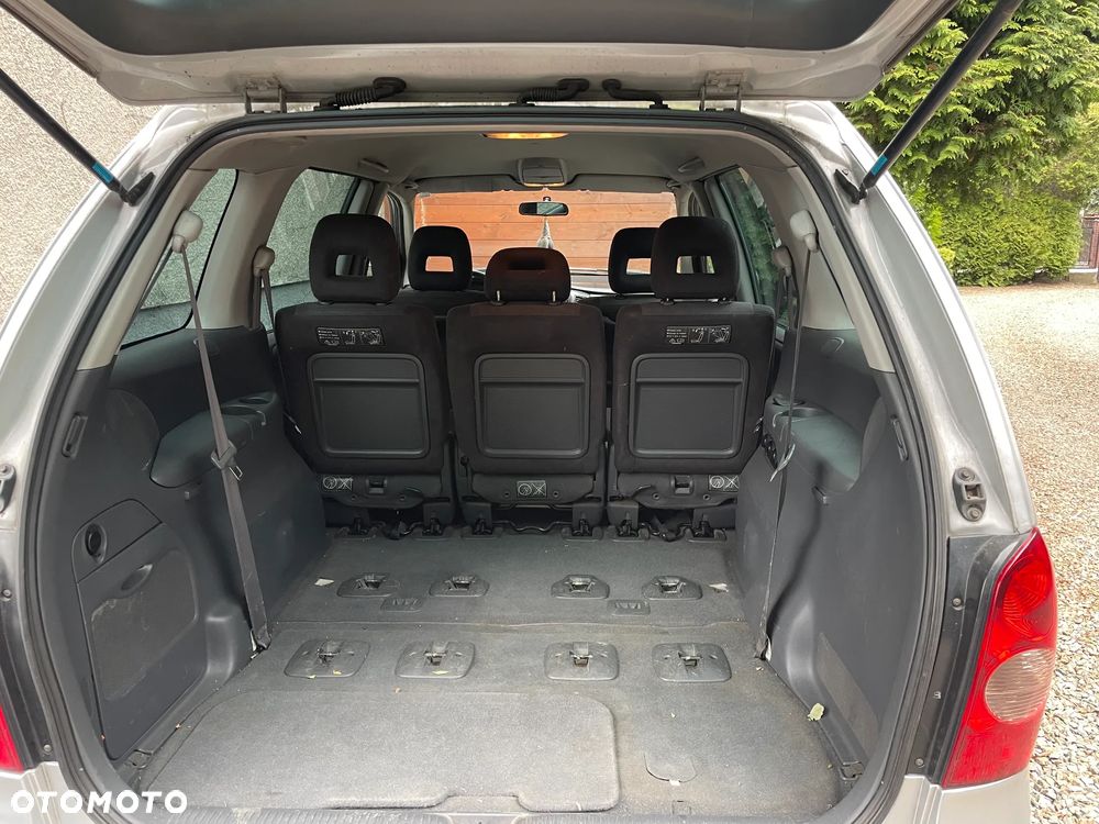 Mazda MPV 2.0 TD Comfort 7 - 9