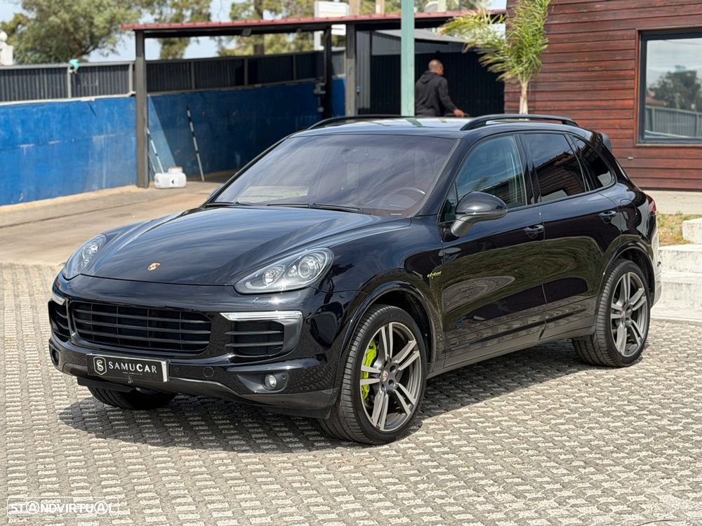 Porsche Cayenne S - 4