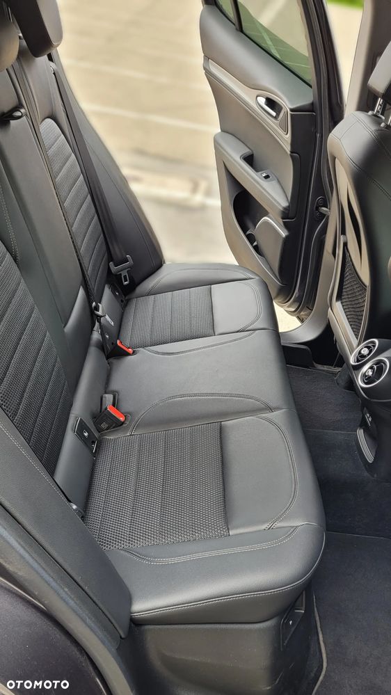 Alfa Romeo Stelvio 2.2 JTDM Super Q4 - 15