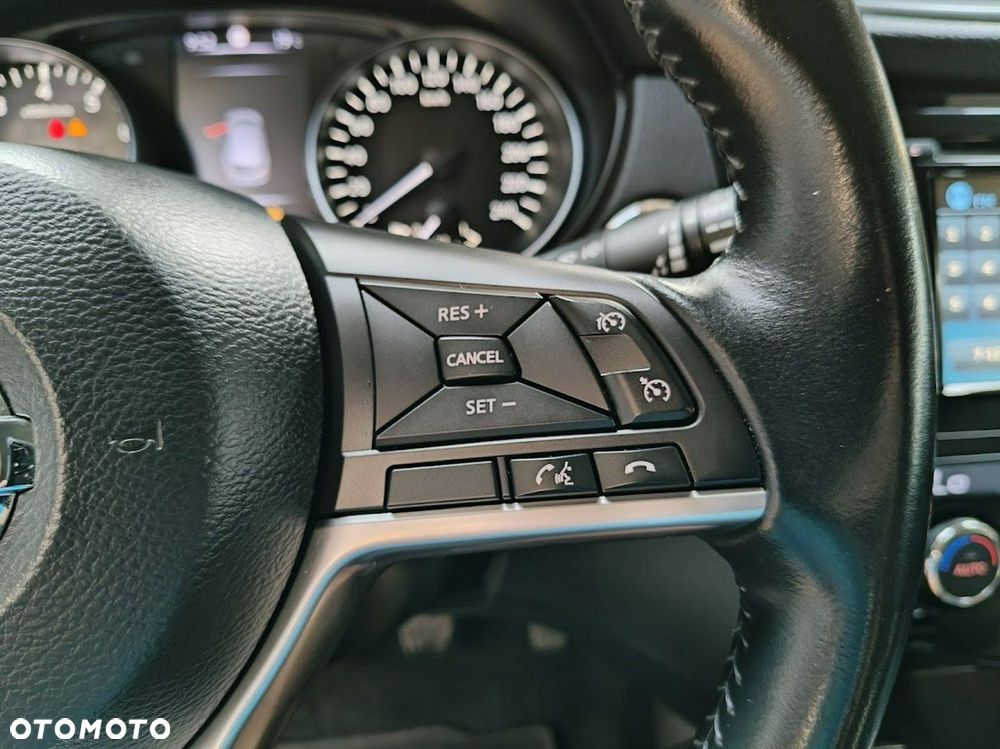 Nissan Qashqai 1.6 DIG-T Tekna - 26