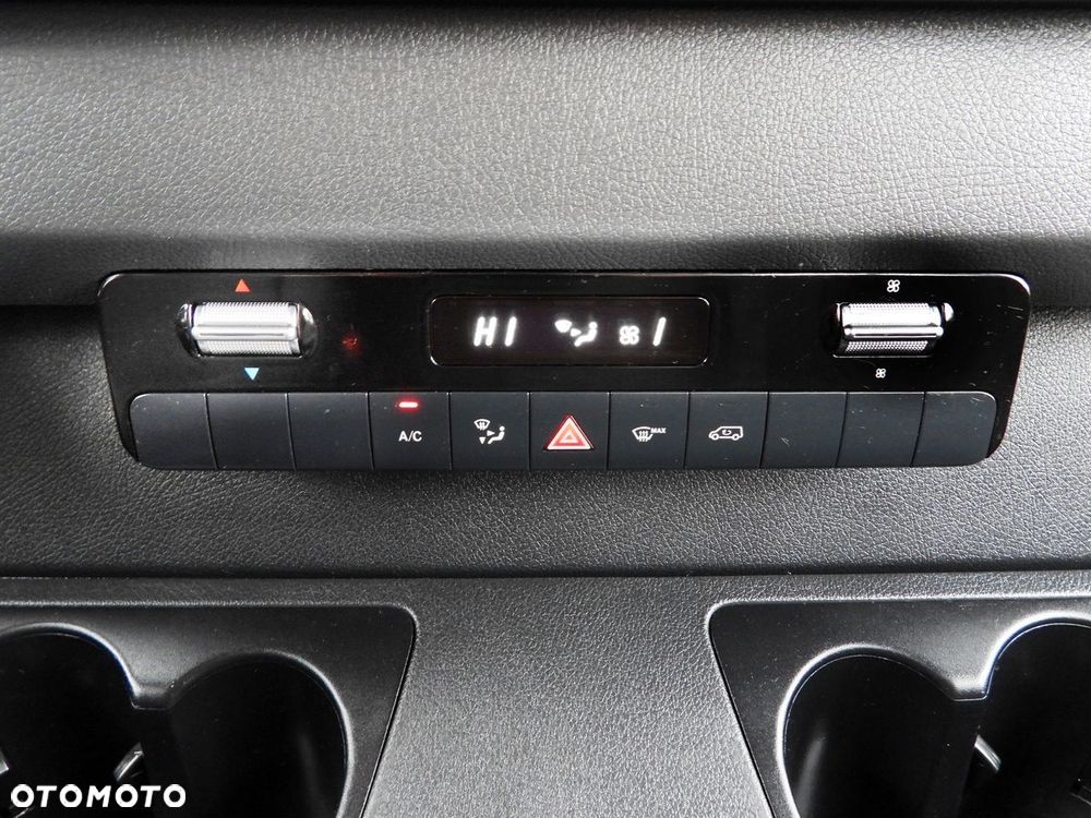 Mercedes-Benz SPRINTER 316 BRYGADÓWKA  6 MIEJSC TEMPOMAT NAWIGACJA LEDY AUTOMAT  KLIMATYZACJA  160KM - 36