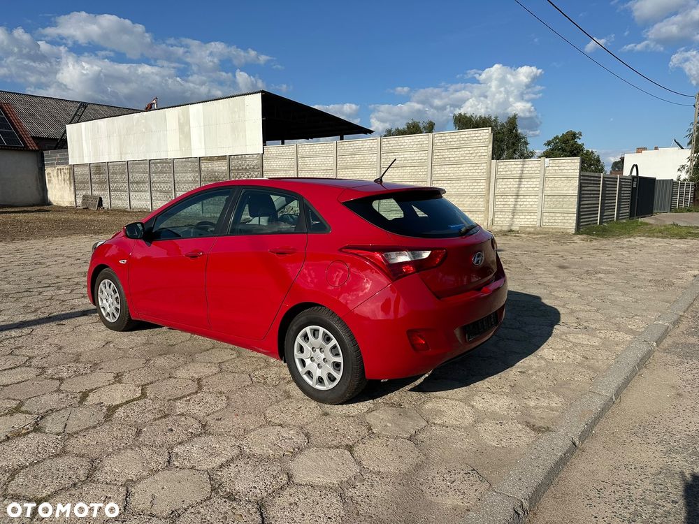 Hyundai i30 blue 1.4 Classic - 6