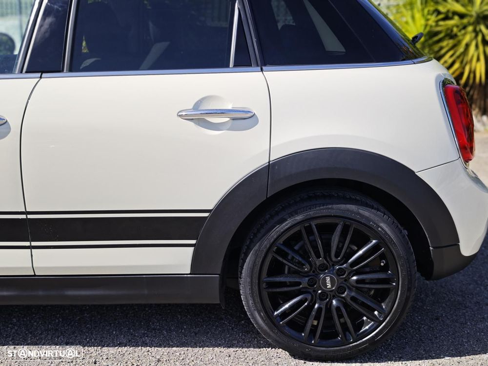 MINI 5 Portas Cooper D - 11