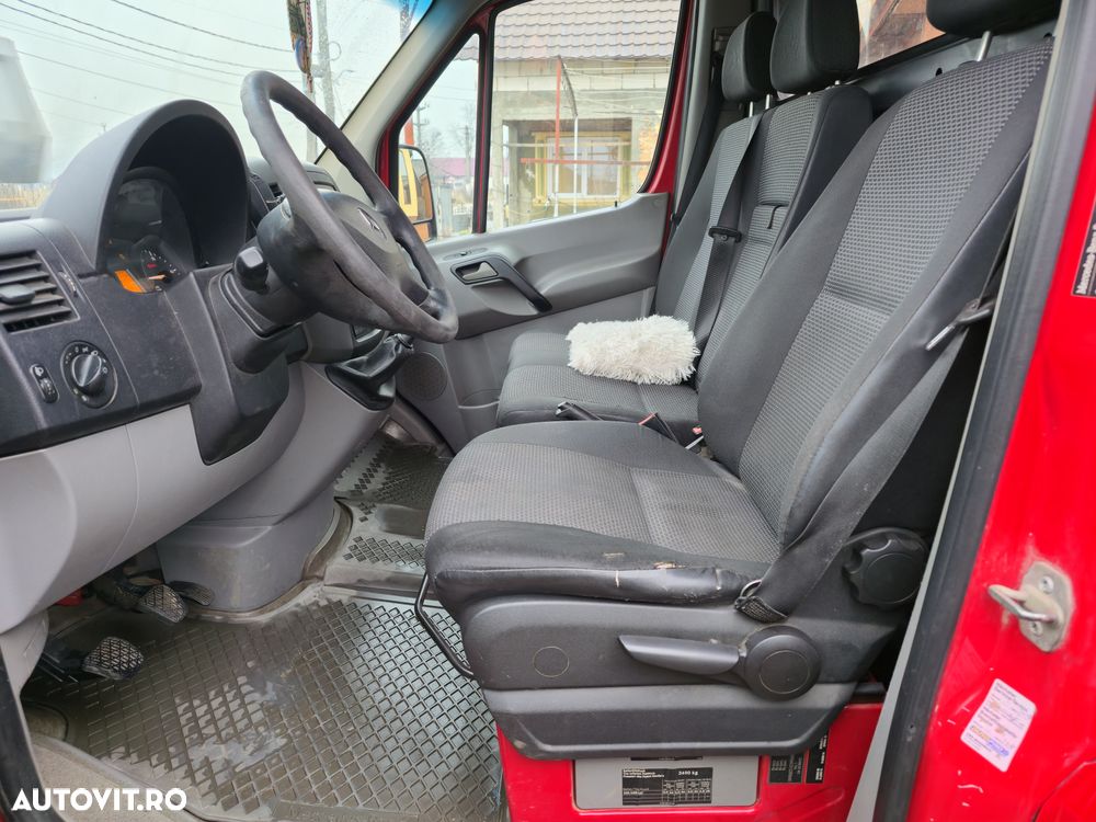 Mercedes-Benz Sprinter - 12