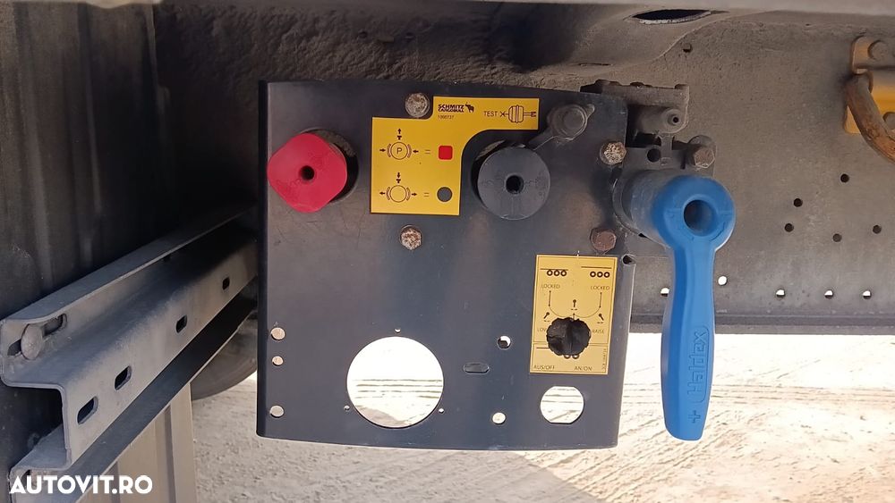 Schmitz Cargobull SCB S3T - 12