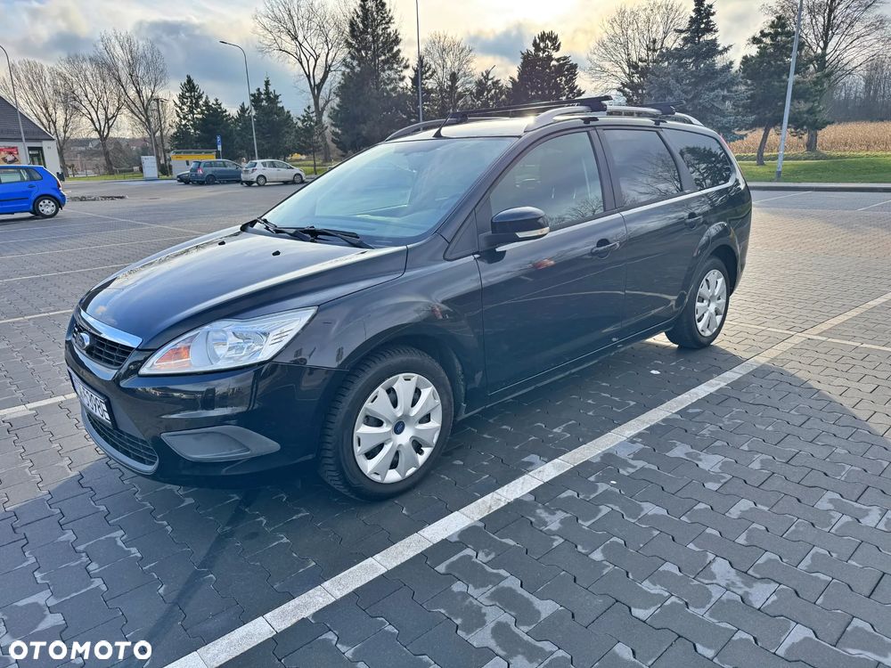 Ford Focus 1.6 16V Ambiente - 1