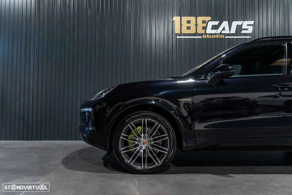 Porsche Cayenne S E-Hybrid - 30