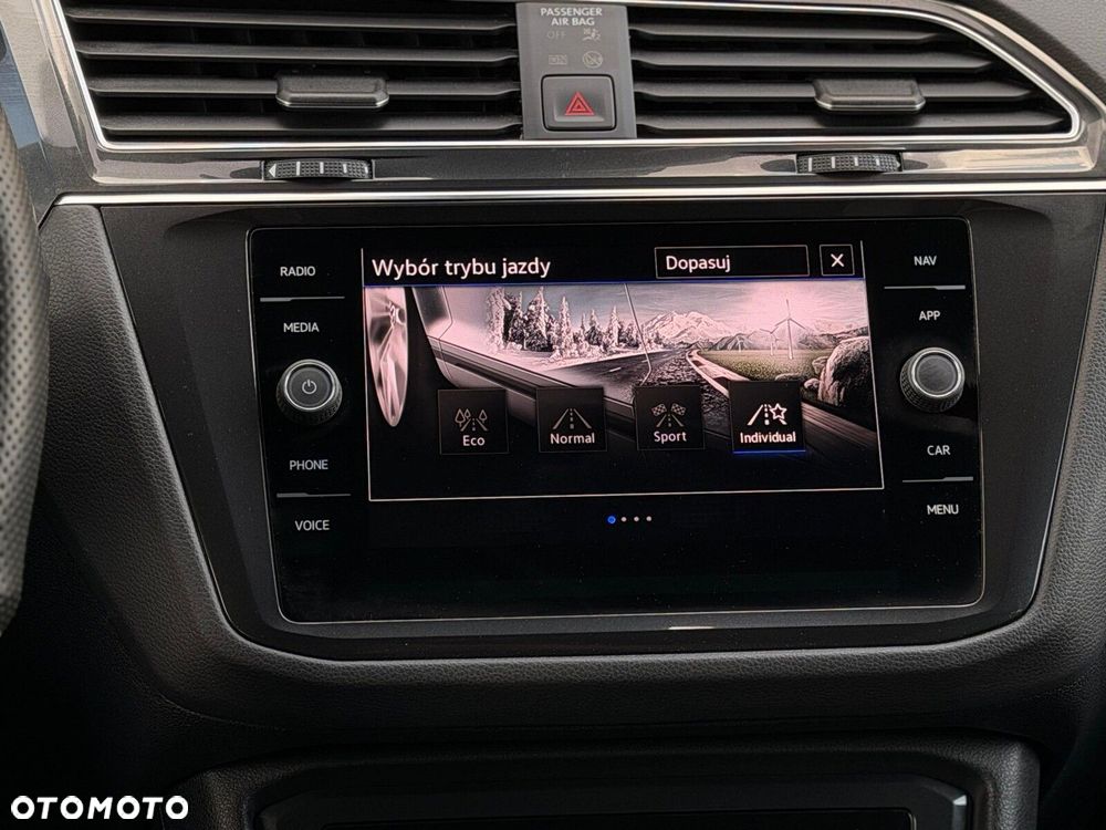 Volkswagen Tiguan 2.0 TSI 4Mot R-Line DSG - 38