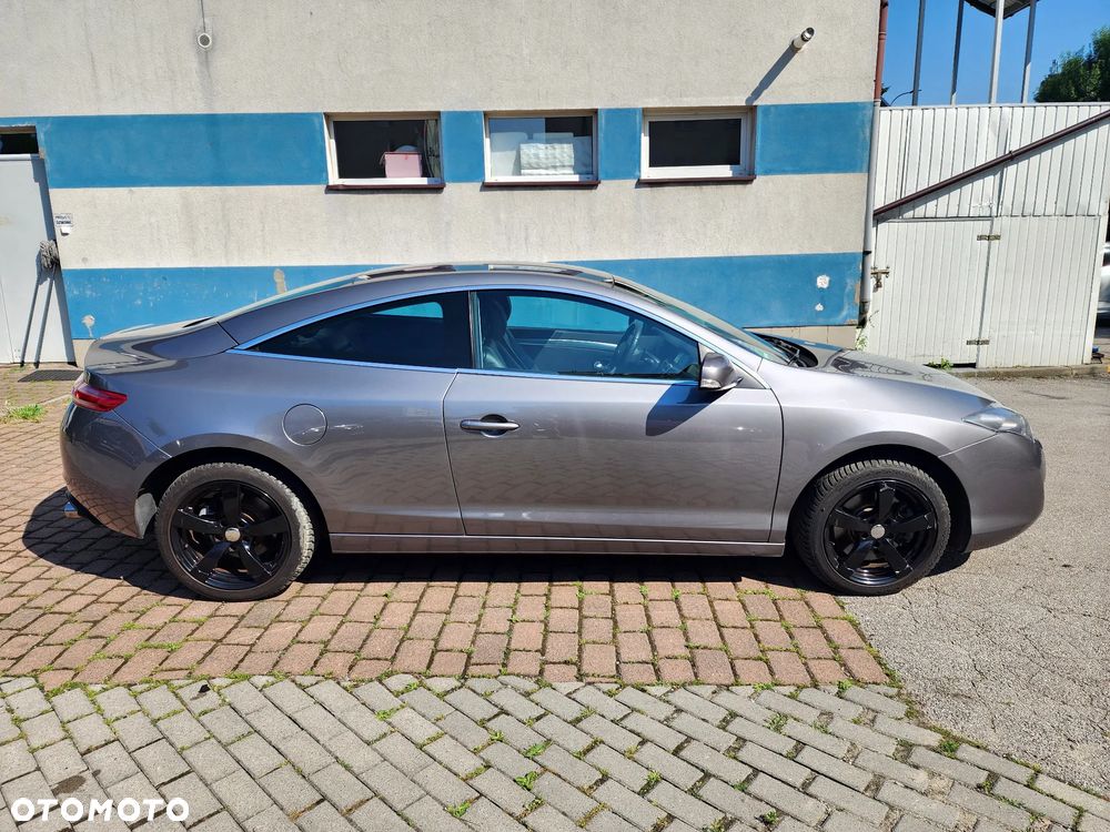 Renault Laguna TCe205 GT - 1