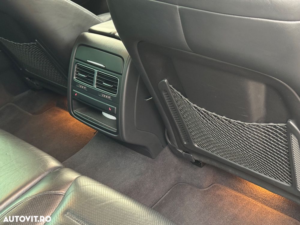 Volkswagen Touareg - 16