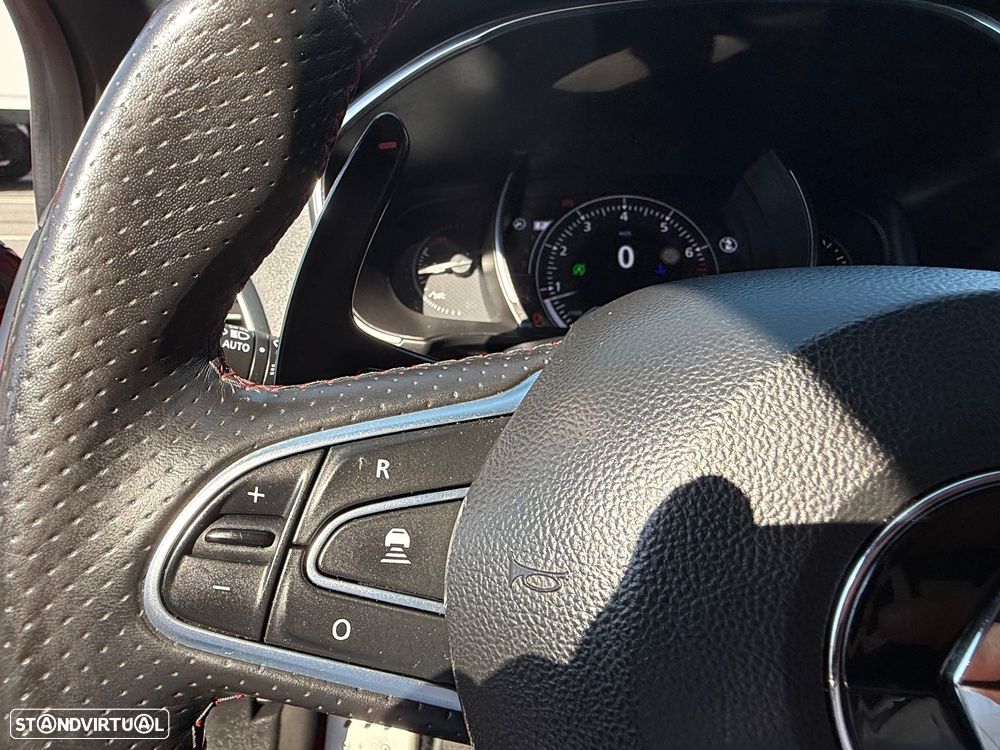 Renault Mégane TCe 300 GPF EDC R.S. TROPHY - 23