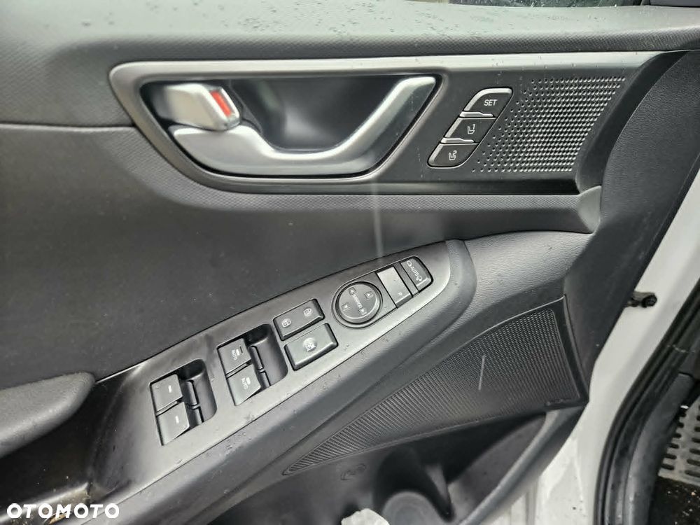 Hyundai IONIQ 1.6 GDI Premium - 16