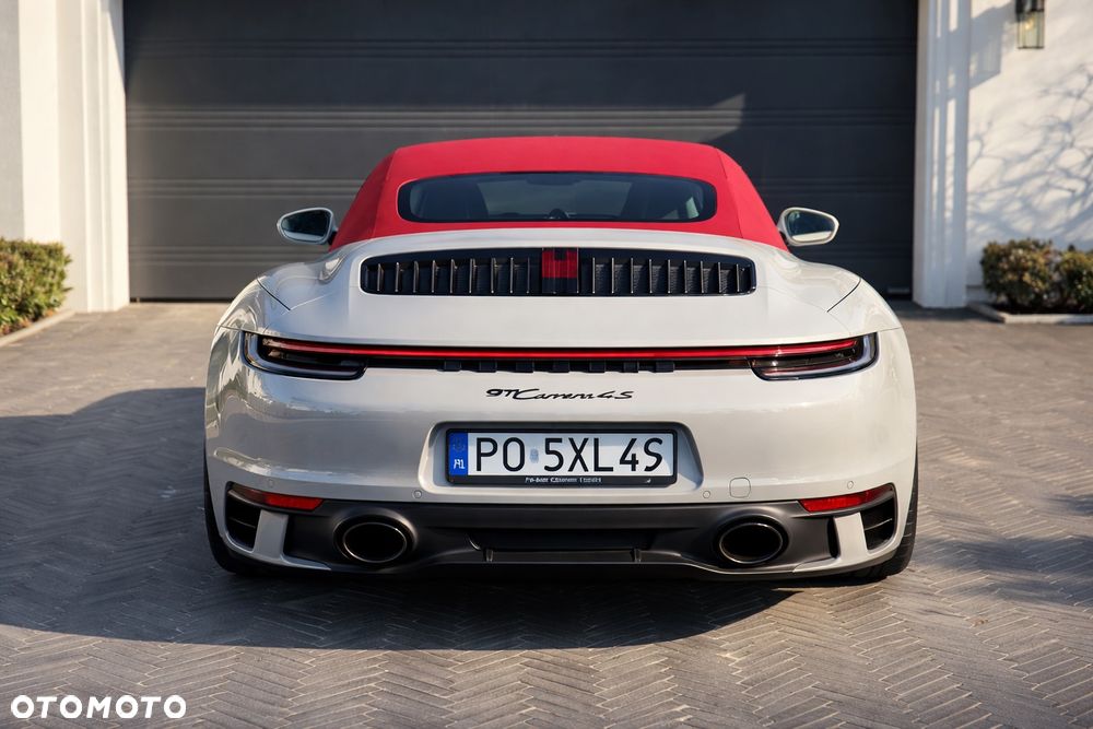 Porsche 911 Carrera 4S - 5
