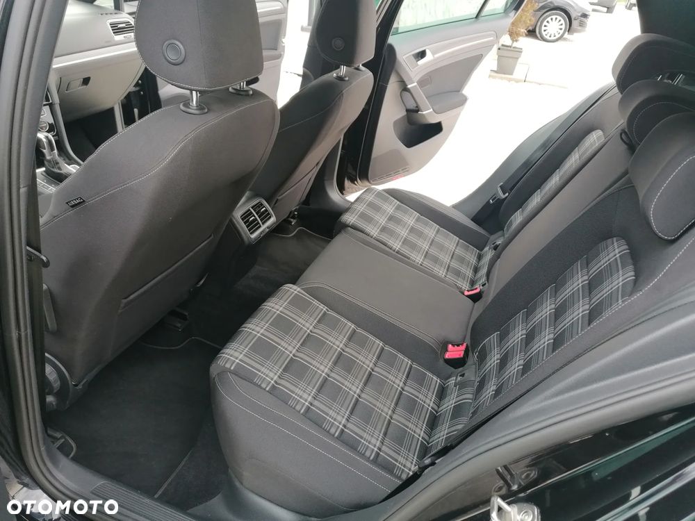 Volkswagen Golf GTD (BlueMotion Technology) DSG - 26