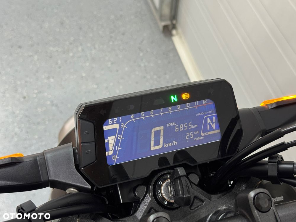 Honda CB - 22