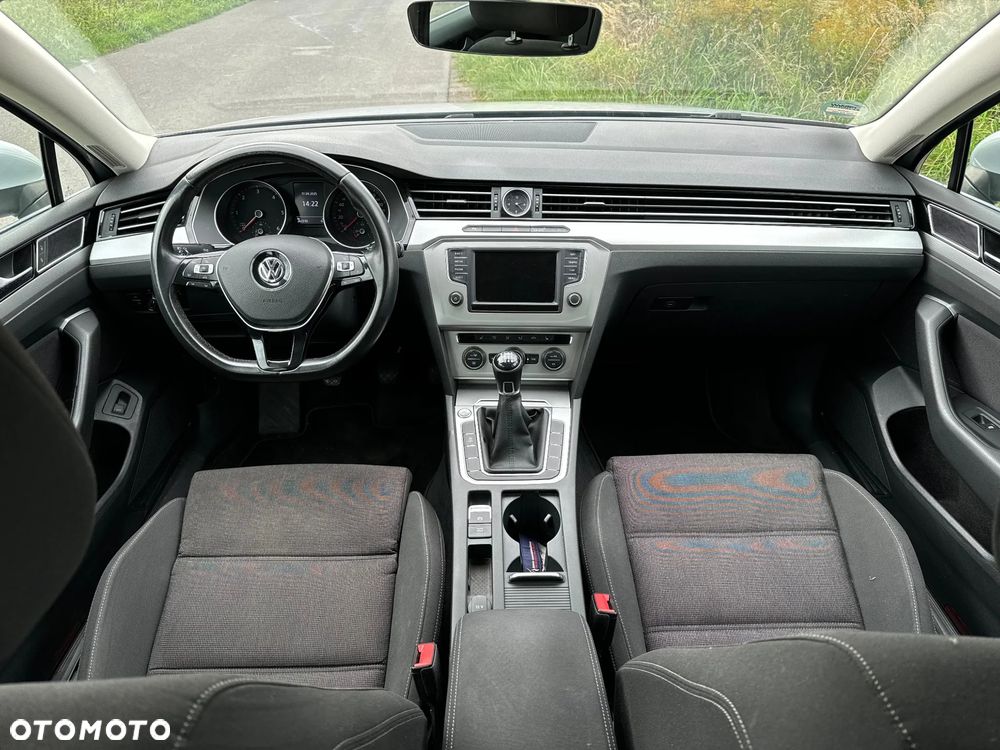 Volkswagen Passat Variant 2.0 TDI (BlueMotion Technology) Comfortline - 13
