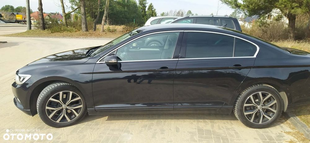 Volkswagen Passat - 8