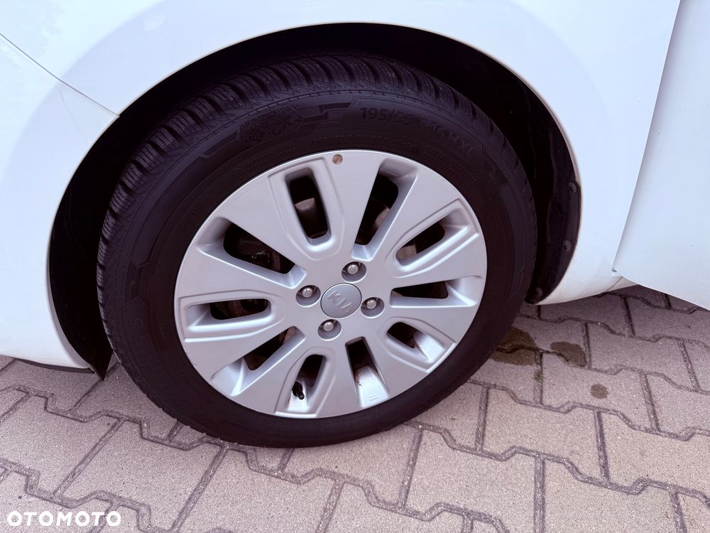 Kia Rio 1.2 Attract - 11