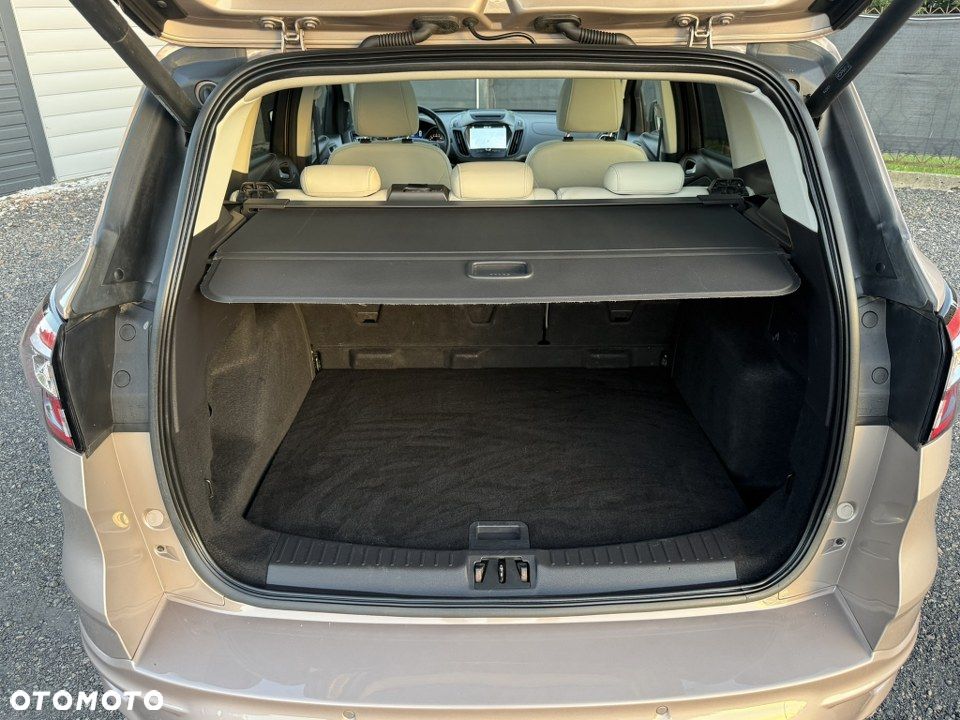 Ford Kuga Vignale 2.0 TDCi AWD - 37