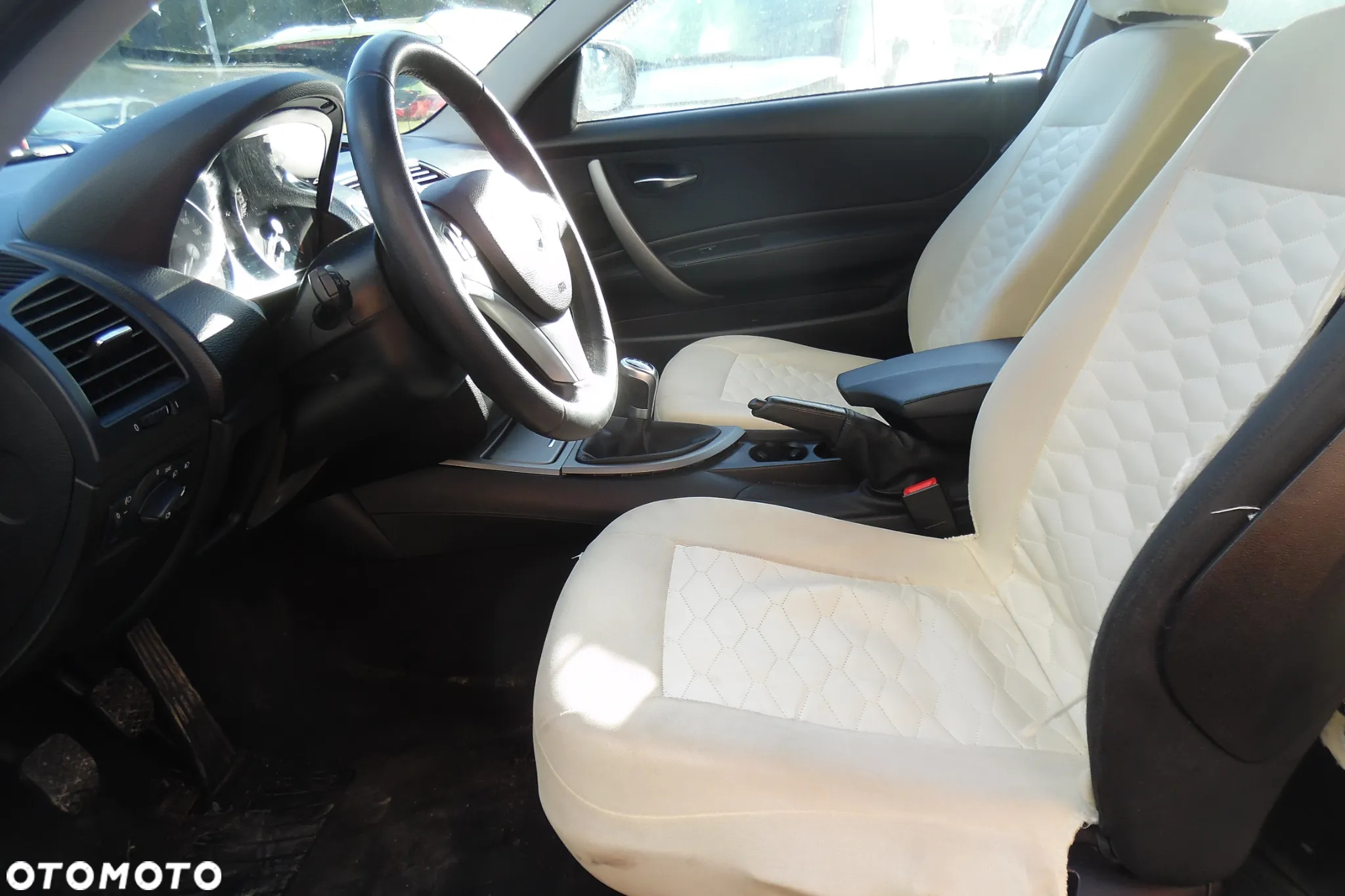 BMW Seria 1 116i - 8