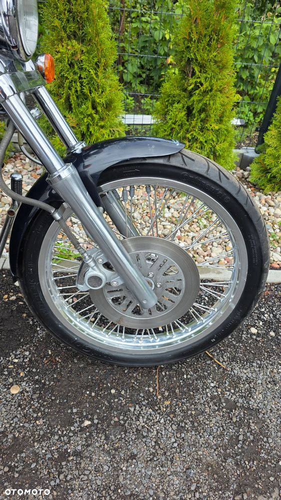 Suzuki Intruder - 23