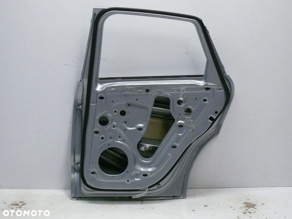 DRZWI TYLNE PRAWE PORSCHE MACAN 95B 2014 2018 - 2