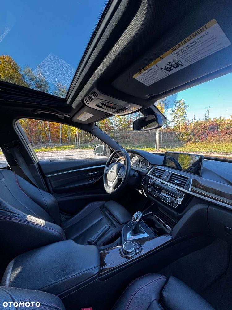 2016 BMW Seria 3 328i xDrive Sport Line, photograph 10