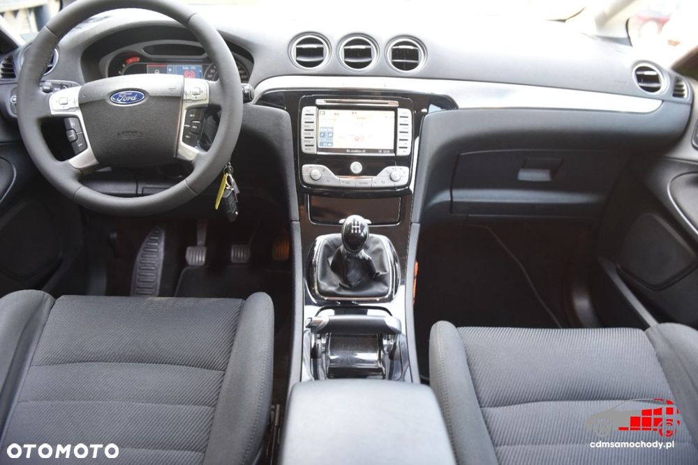 Ford S-Max - 22