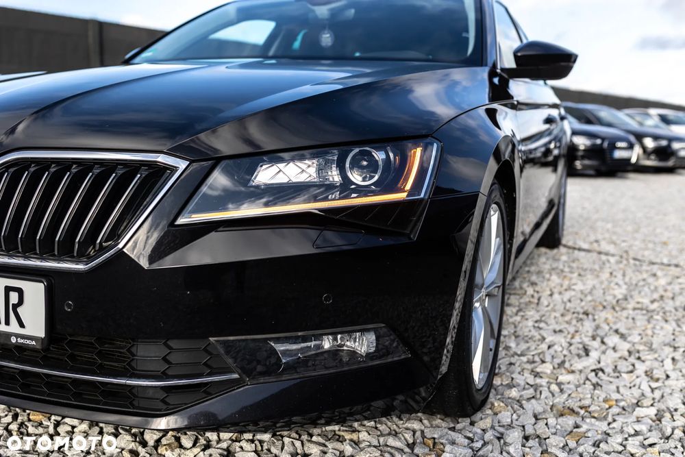 Skoda Superb 2.0 TDI DSG Style - 8