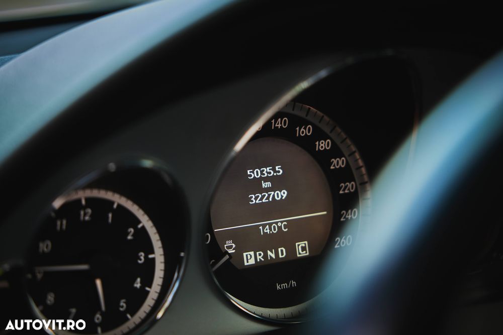 Mercedes-Benz E - 13