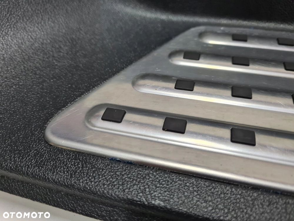 VW T5 T6 MULTIVAN stopień nakładka osłona drzwi przesuwnych lewych CHROM - 3
