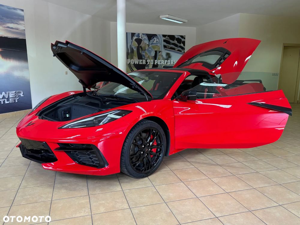 Chevrolet Corvette - 21