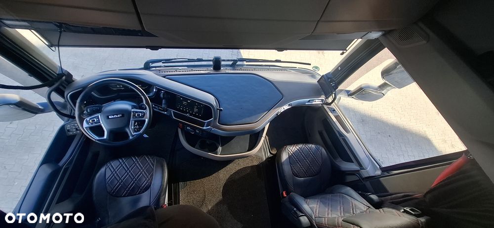 DAF XG+ - 30