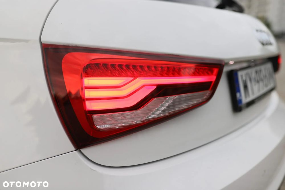 Audi A1 Sportback 1.0 TFSI S tronic - 9
