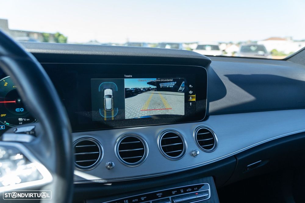 Mercedes-Benz E 300 de Avantgarde - 18