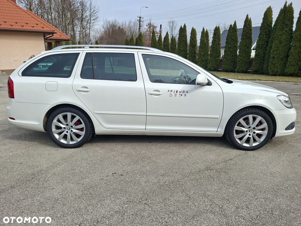 Skoda Octavia 2.0 TSI DSG RS - 7