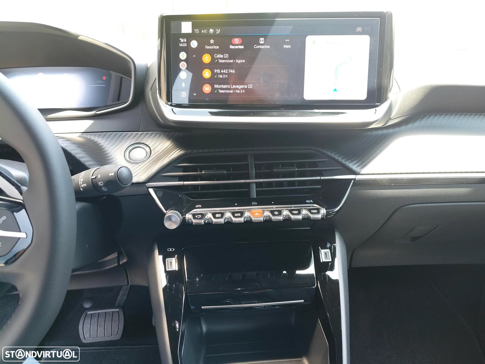 Peugeot e-2008 54 kWh Allure - 8