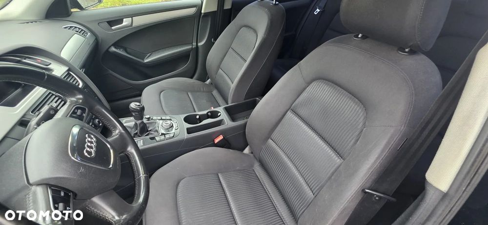 Audi A4 Limousine - 8