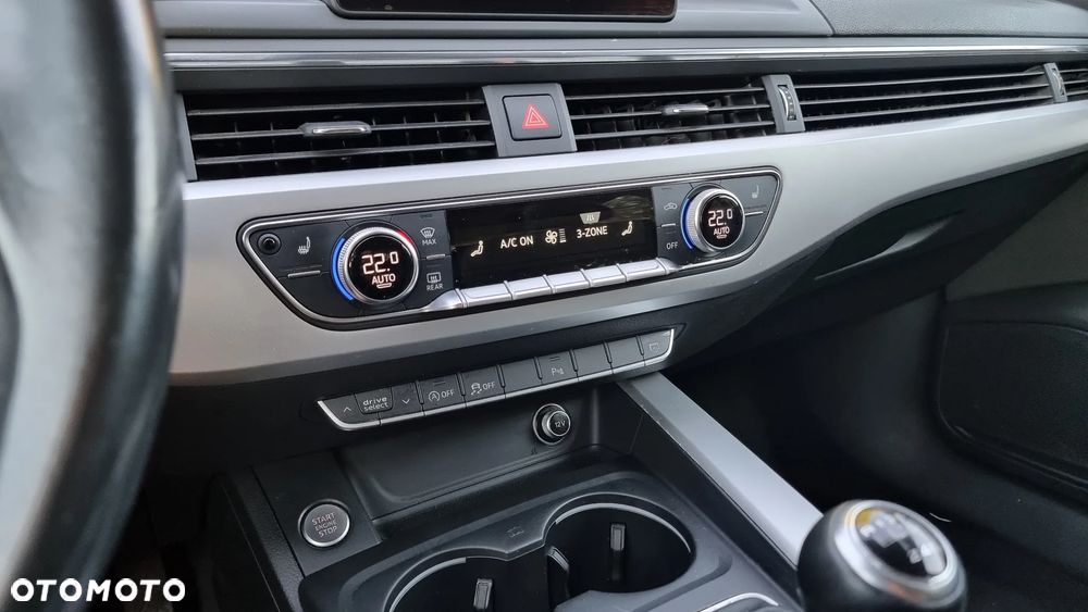 Audi A4 Avant 2.0 TFSI ultra - 32