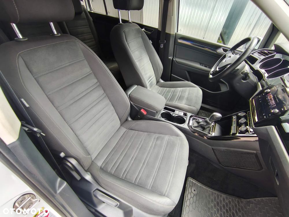 Volkswagen Touran 1.8 TSI BMT Highline DSG - 12