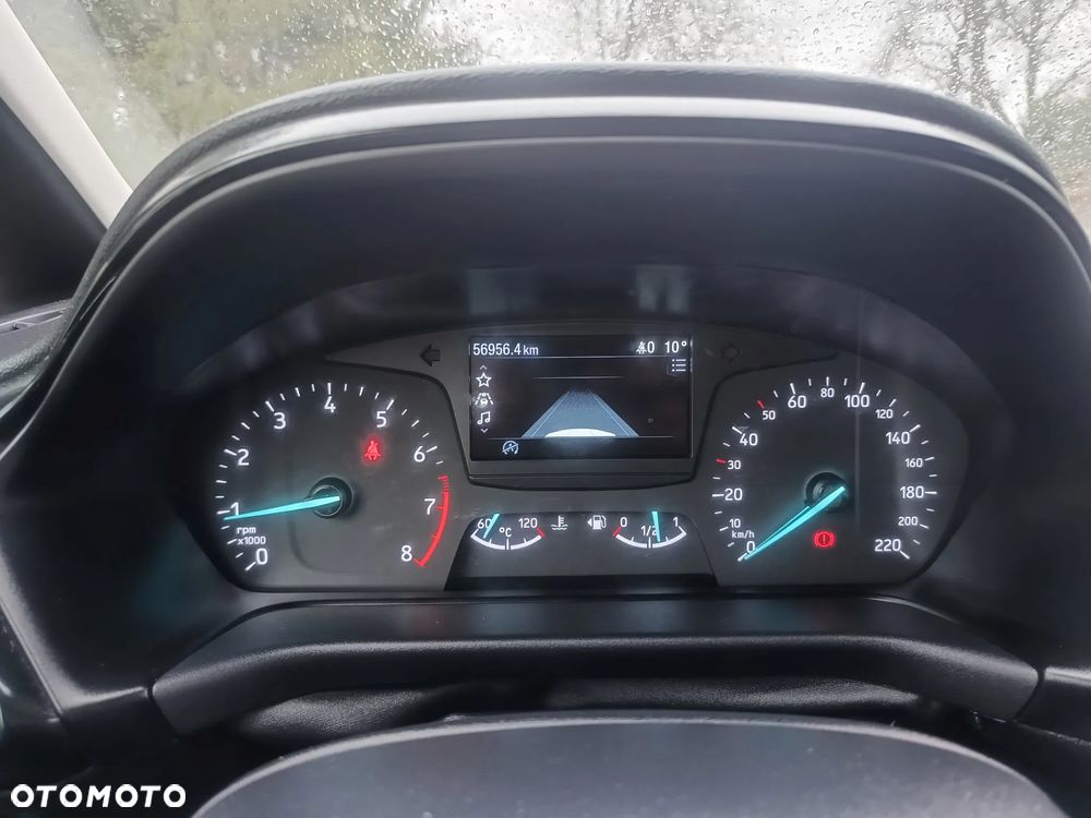 Ford Fiesta 1.0 EcoBoost S&S TITANIUM - 26