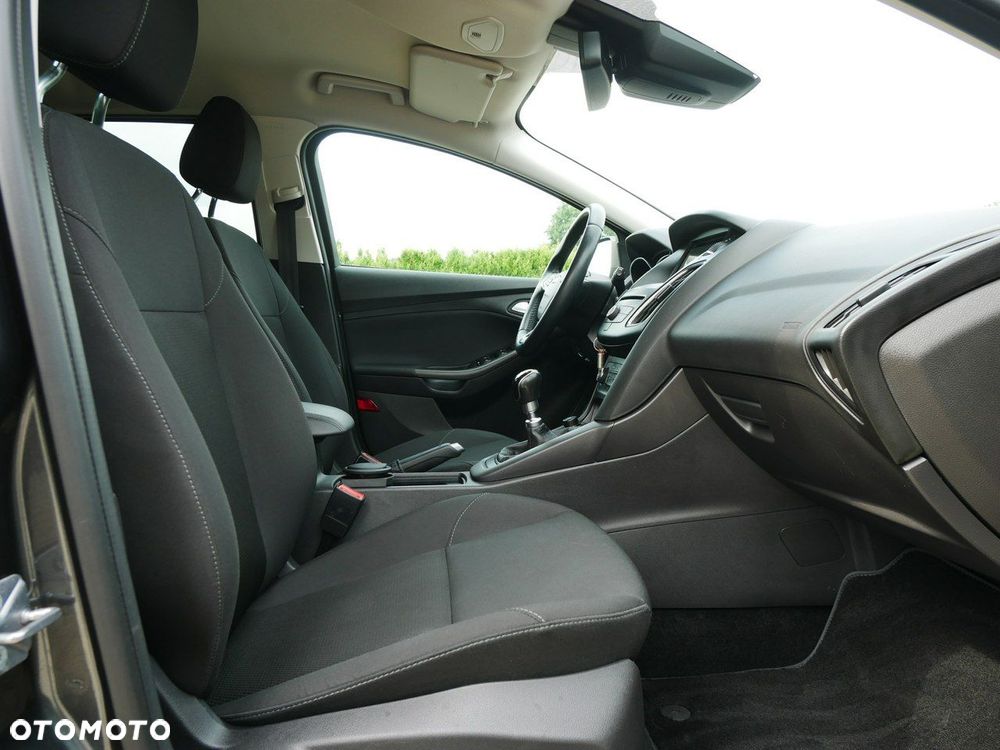 Ford Focus Turnier 1.0 EcoBoost Start-Stopp-System ACTIVE DESIGN - 27