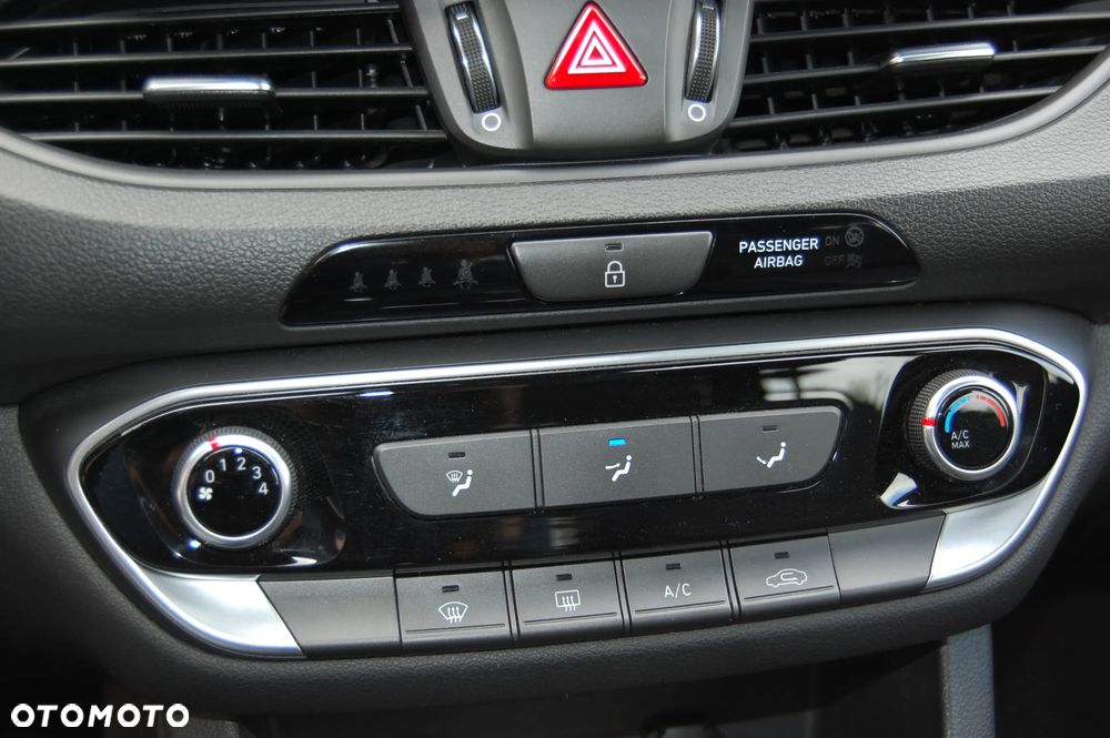 Hyundai i30 1.4 Trend - 32