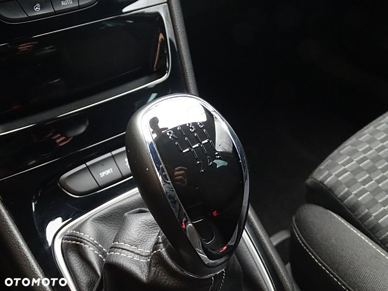 Opel Astra 1.4 Turbo Innovation - 35