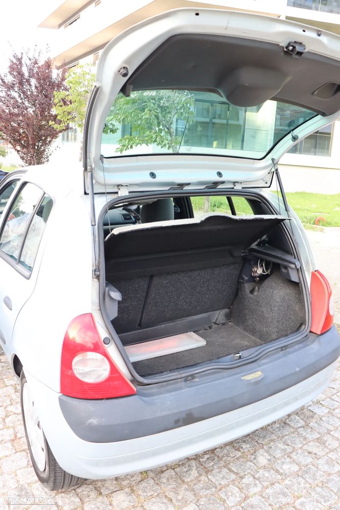 Renault Clio 1.2 16V Expression - 25