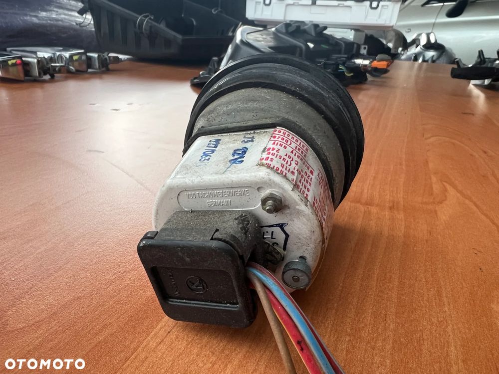 ZEGAR ZEGAREK KOKPITU MERCEDES W107 C107 R107 VDO KIENZLE - 3