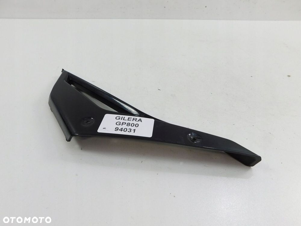 GILERA GP 800 WYPEŁNIENIE LEWE - 3