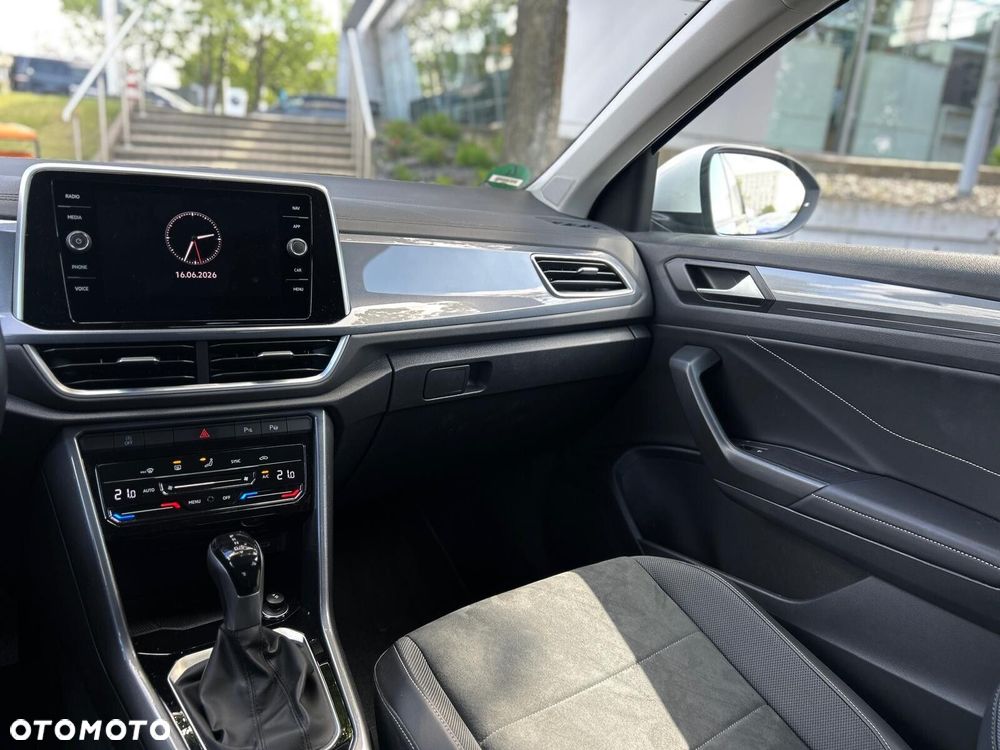 Volkswagen T-Roc 1.5 TSI Style DSG - 18