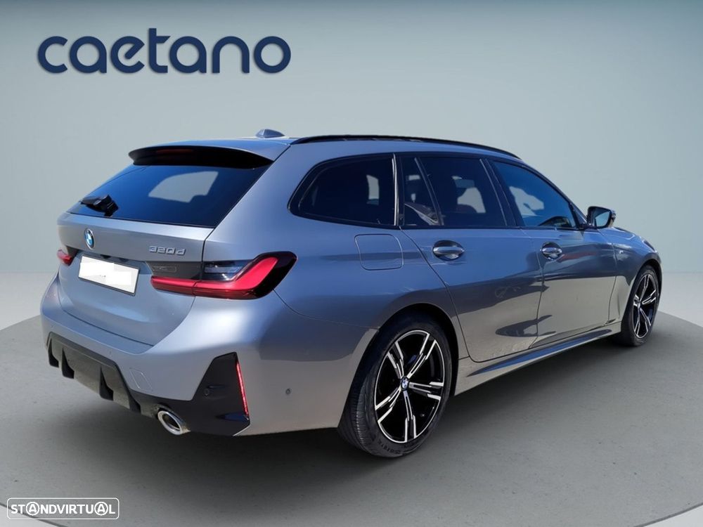 BMW 320 d Pack Desportivo M Auto - 8